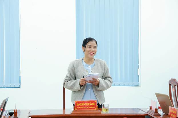 Toàn cảnh buổi làm việc của lãnh đạo xã