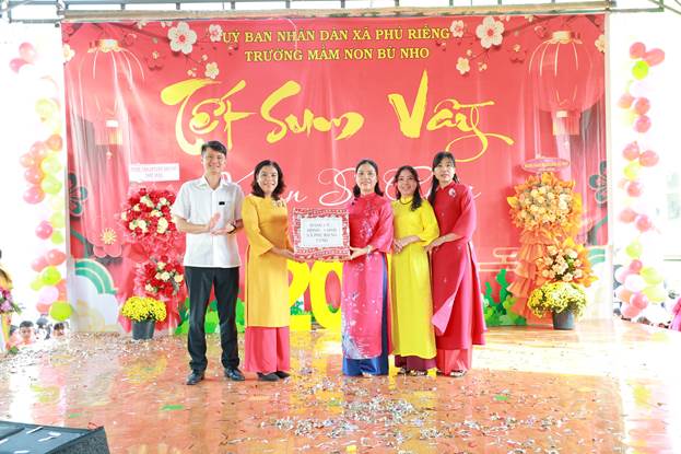 Hoạt động trải nghiệm Tết tại Trường Mầm non Bù Nho