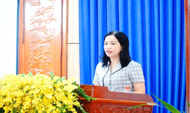 Bà Điểu Huỳnh Sang trình bày chương trình hành động