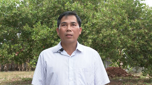 Ông Bùi Văn Nam, Tổ trưởng Tổ trồng điều hữu cơ thôn Phú Thuận
