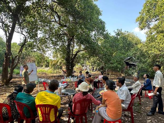 Hội Nông dân xã Phú Riềng triển khai chuyển giao kỹ thuật chăm sóc cây điều