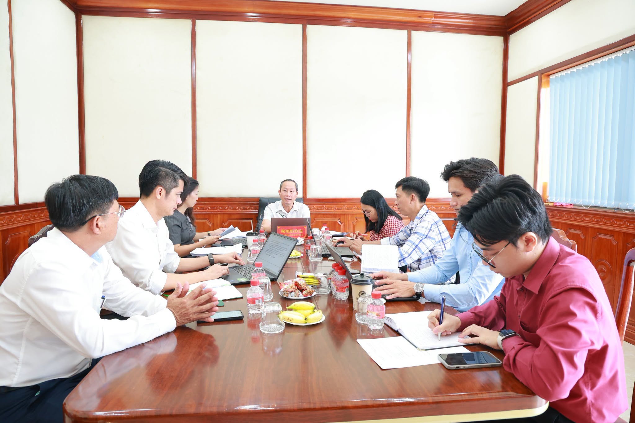 Các Tổ đại biểu HĐND xã thảo luận, hoàn thiện các nội dung trình